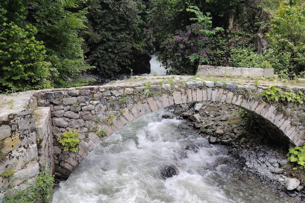 Rize ardeşen ayder fırtına vadisi kemer köprü